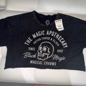 Black Graphic Crop Top